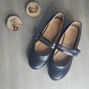 Spicy Comfort Shoes Dark Brown Mary Jane Flats sz7